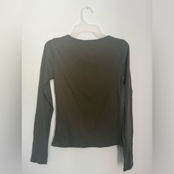 aeropostale basic olive green long sleeve top with zipper. size M - Picture 2 of 6